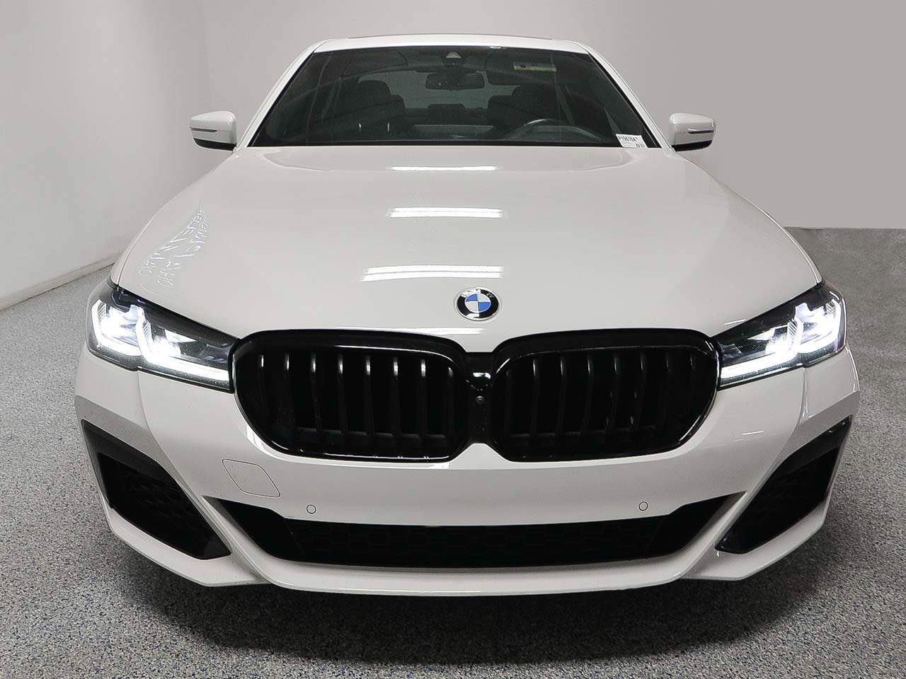 bmw 5 series 2021 WBA13AG03MCG12205 image bmw 5 series 2021 WBA13AG03MCG12205 image